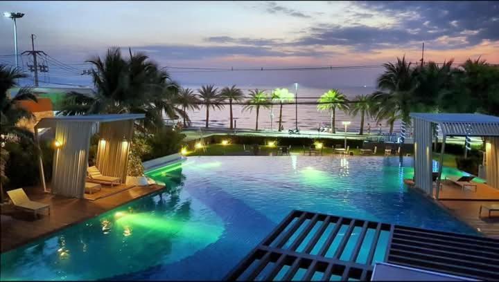 Apartment 2 ห้องนอน 2 ห้องน้ำ Seaview ชั้น18 *