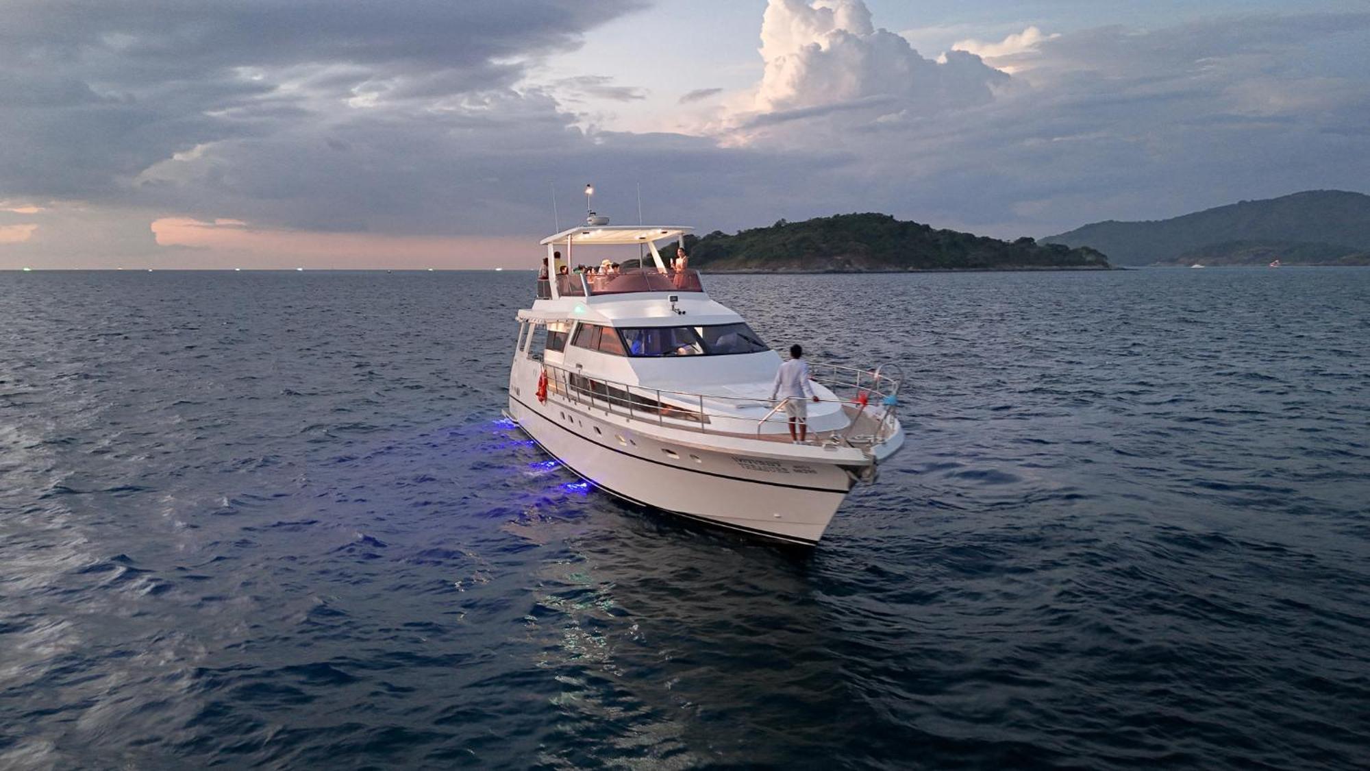 Botel The Treasure *