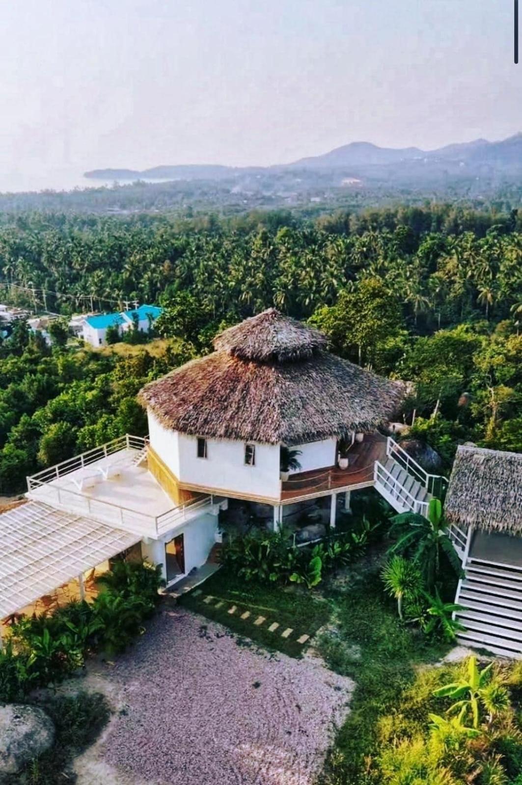 Villa Ocean Heights Ban Madua Wan