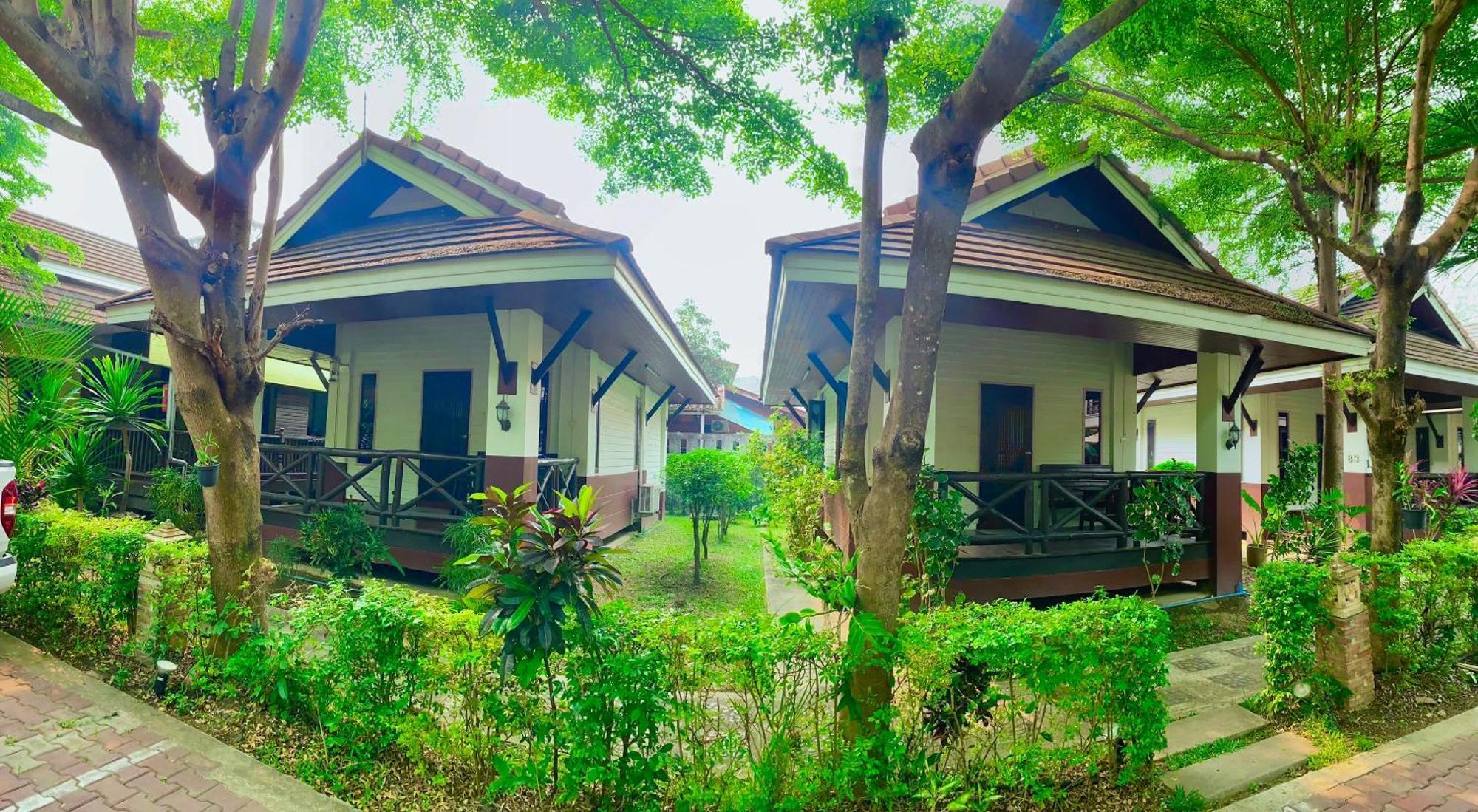 Resort Baan Soontree 3*