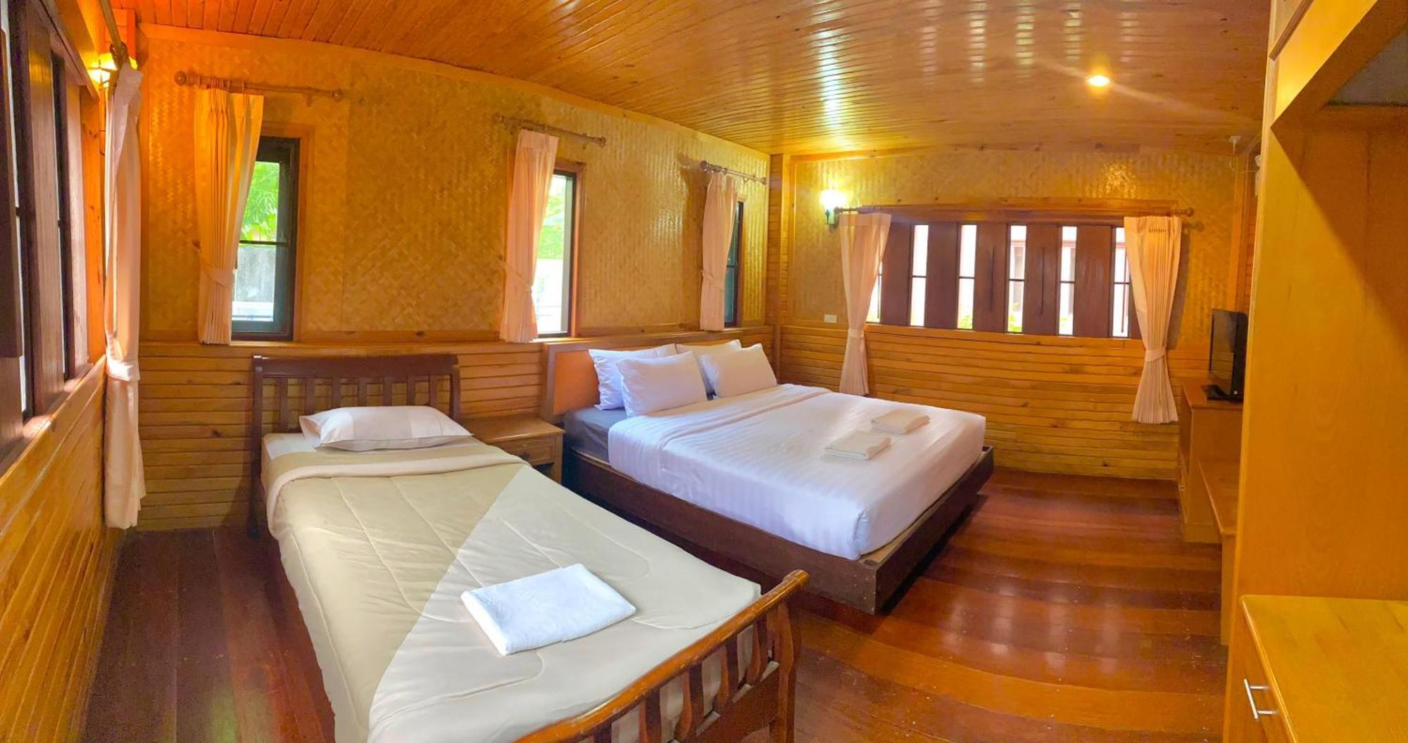 Baan Soontree Chiang Rai