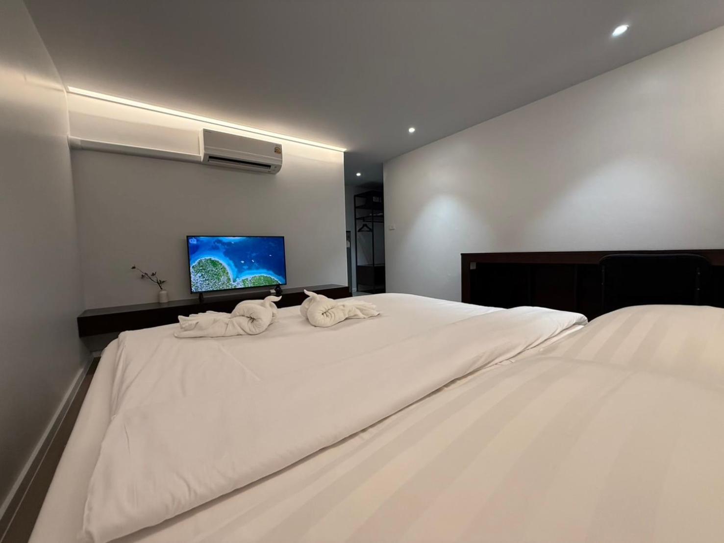 P168 Samui *