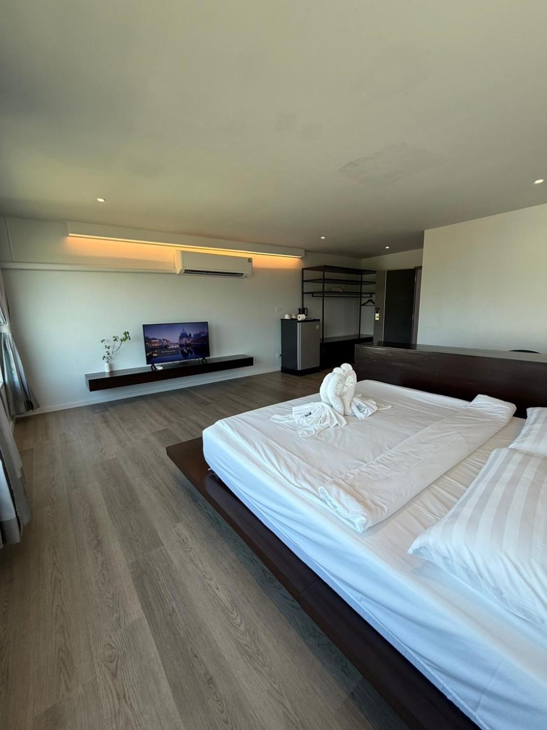 P168 Samui *