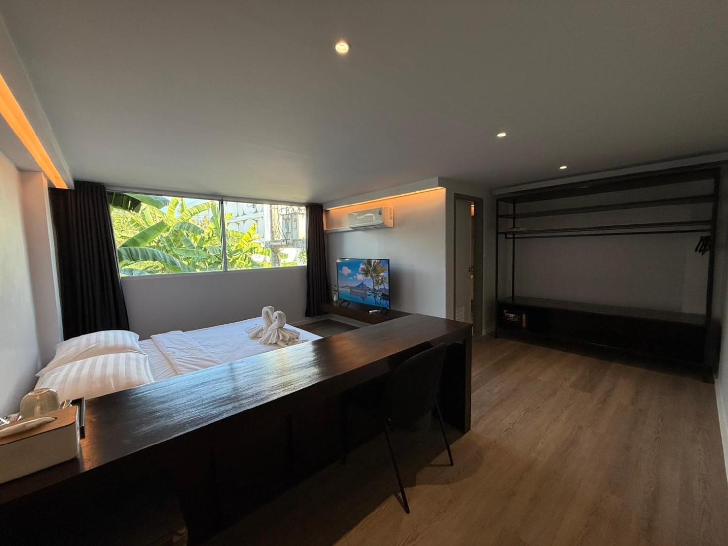 P168 Samui Hostel