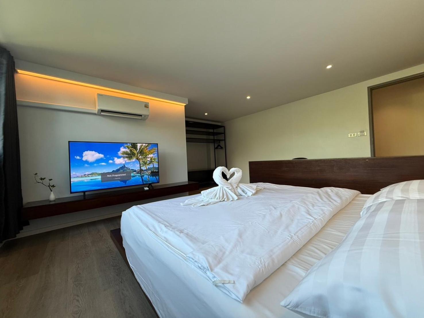 P168 Samui Hostel *