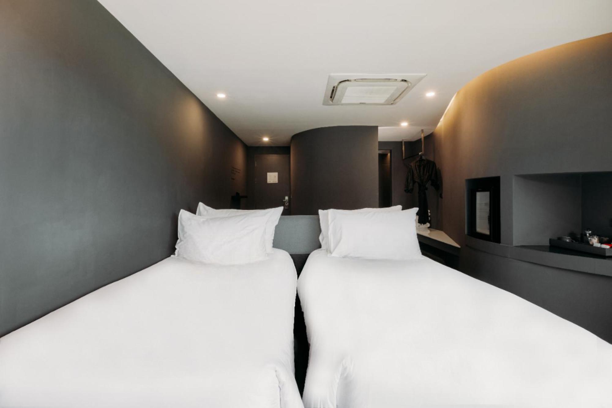 Hotel Tide Phuket Beachfront 5* Phuket