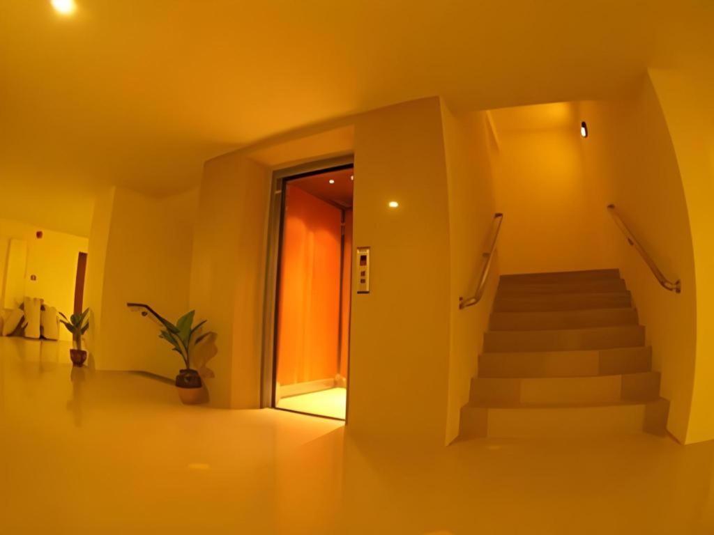 R-con Hotel 3*