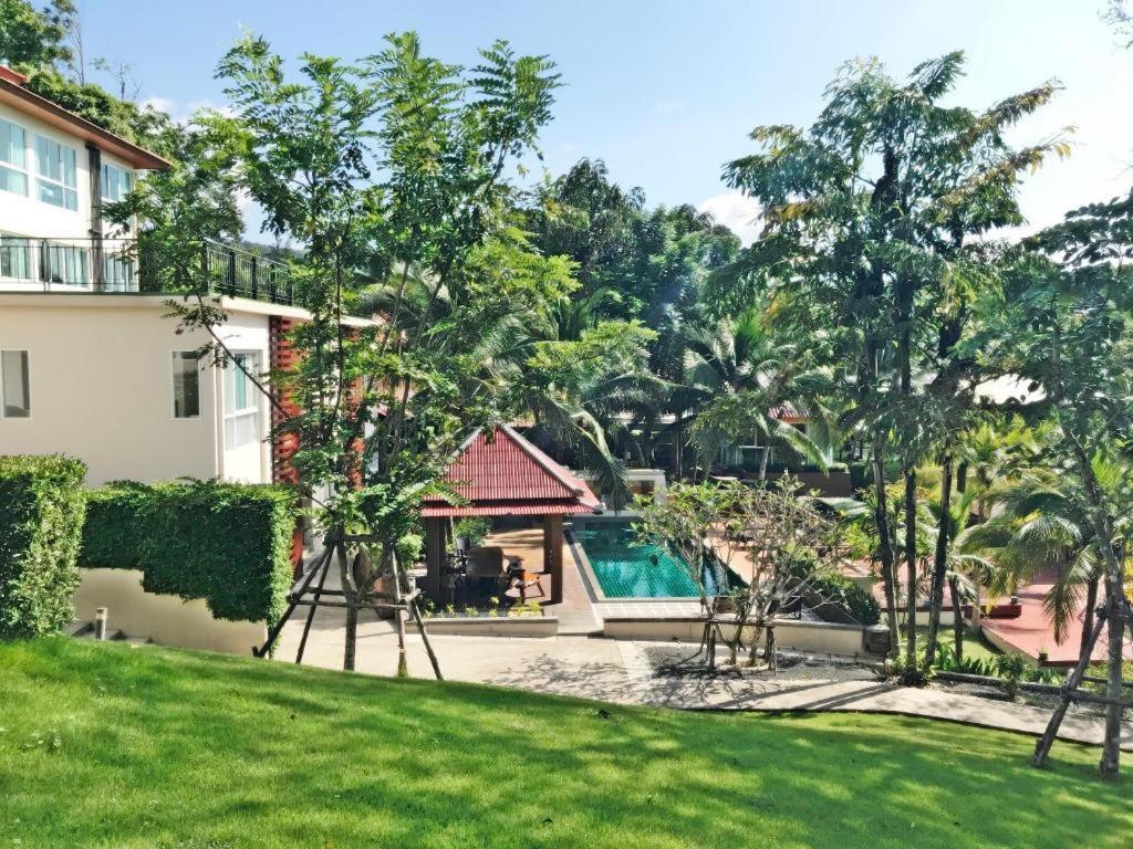 Royal Lee And Resort