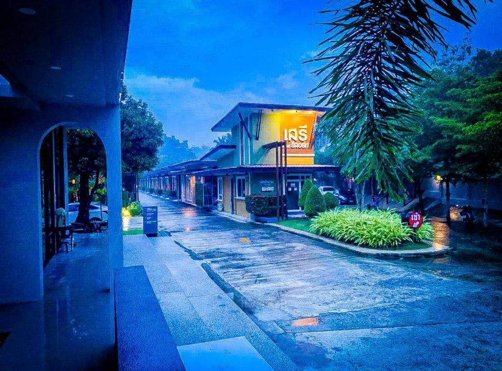 Seree Grand Resort Hat Yai