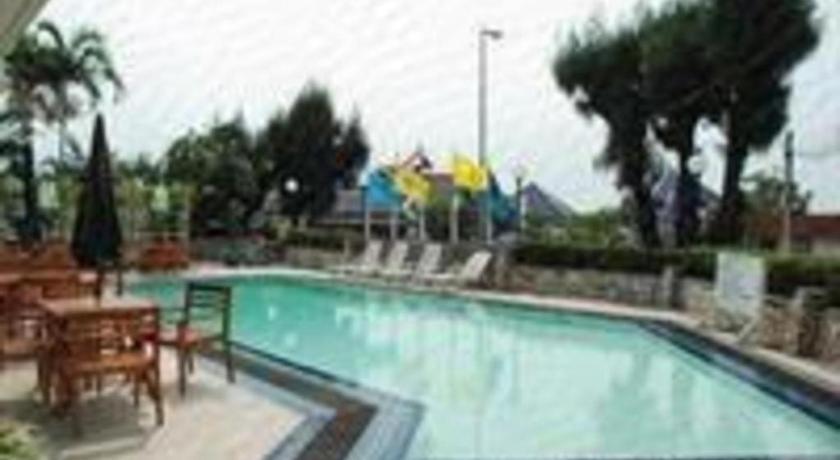 Bangsaen Villa Hotel 3* Bangsaen