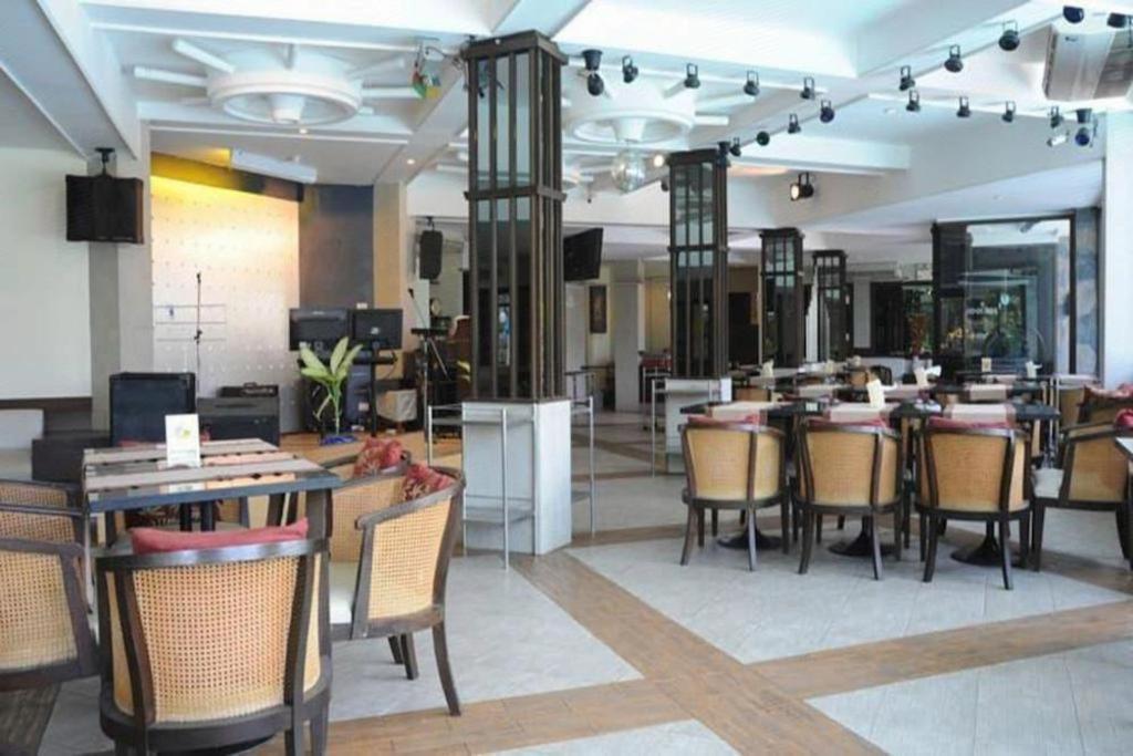 Bangsaen Villa Hotel