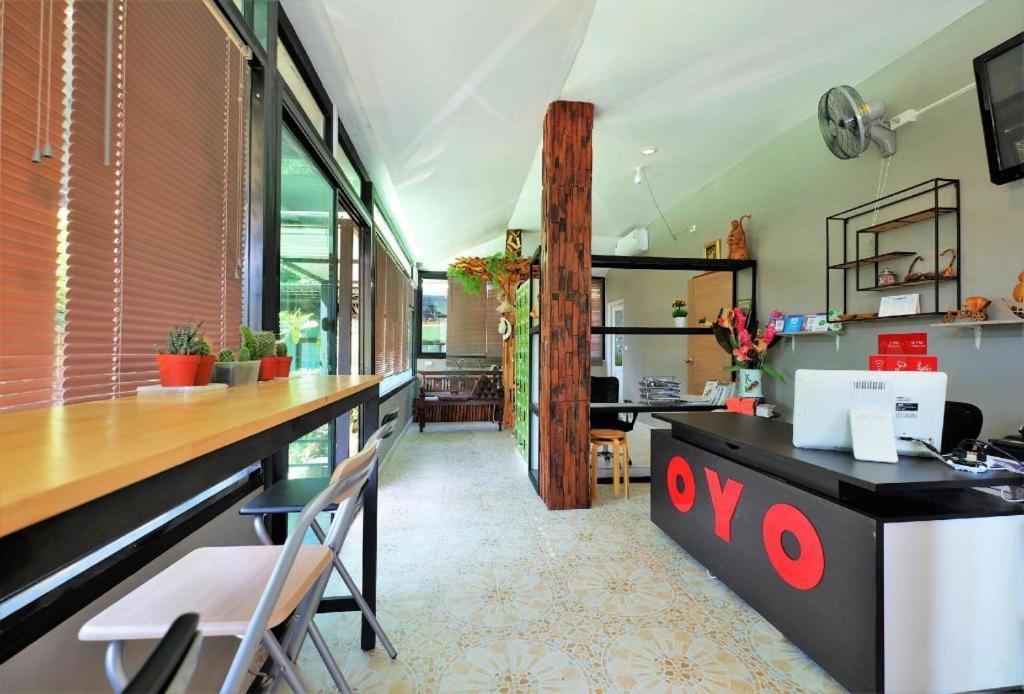 Oyo 503 Phuket Numnoi Hotel