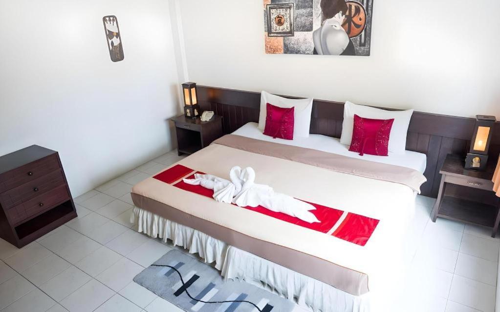 Hotel The 2*