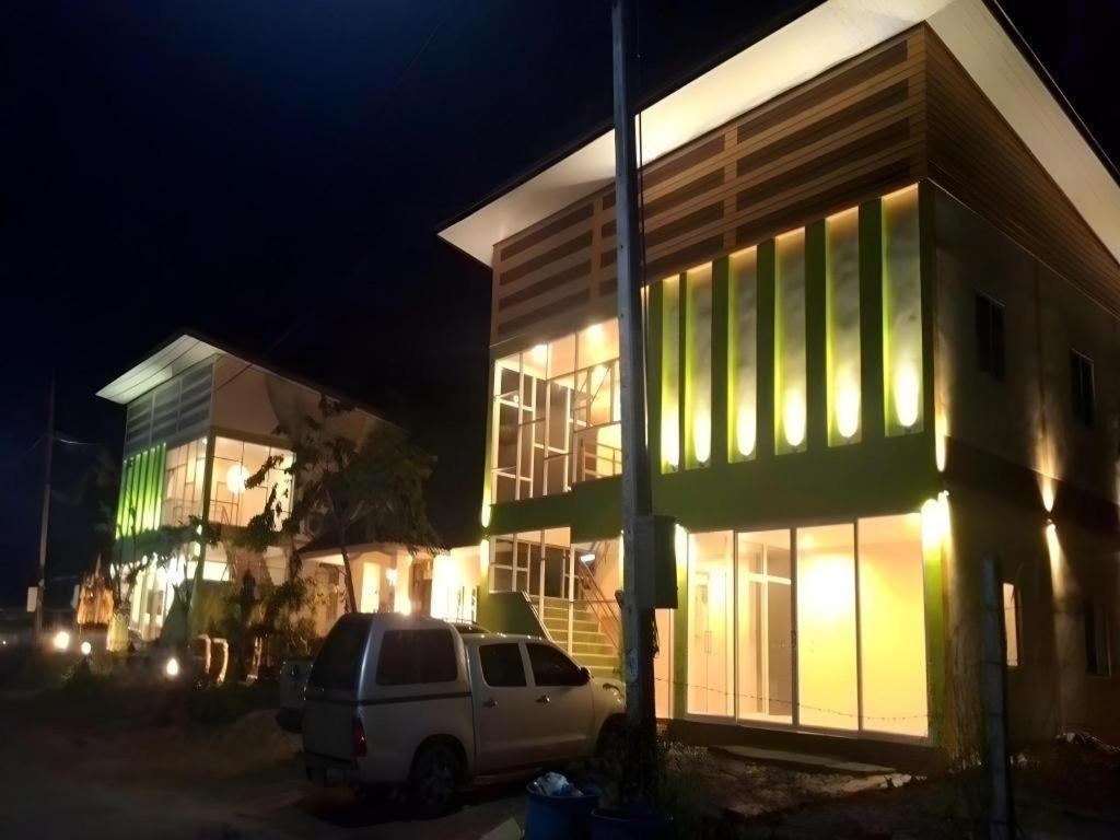 Resort Green Home Resort Surat Thani