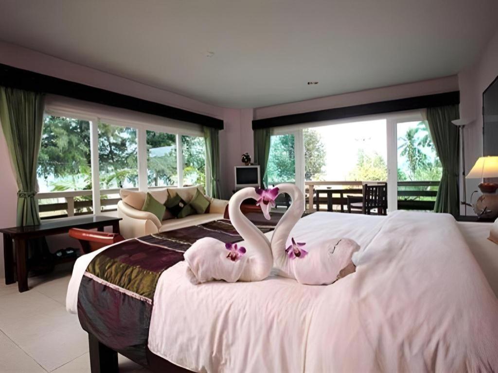 Bacchus Resort