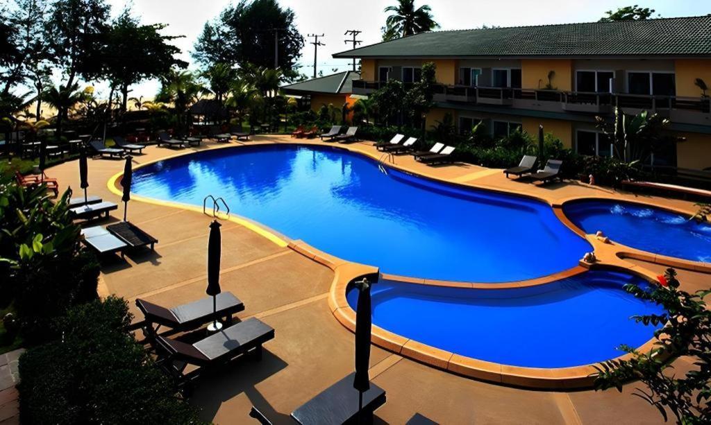 Bacchus 3* Pran Buri