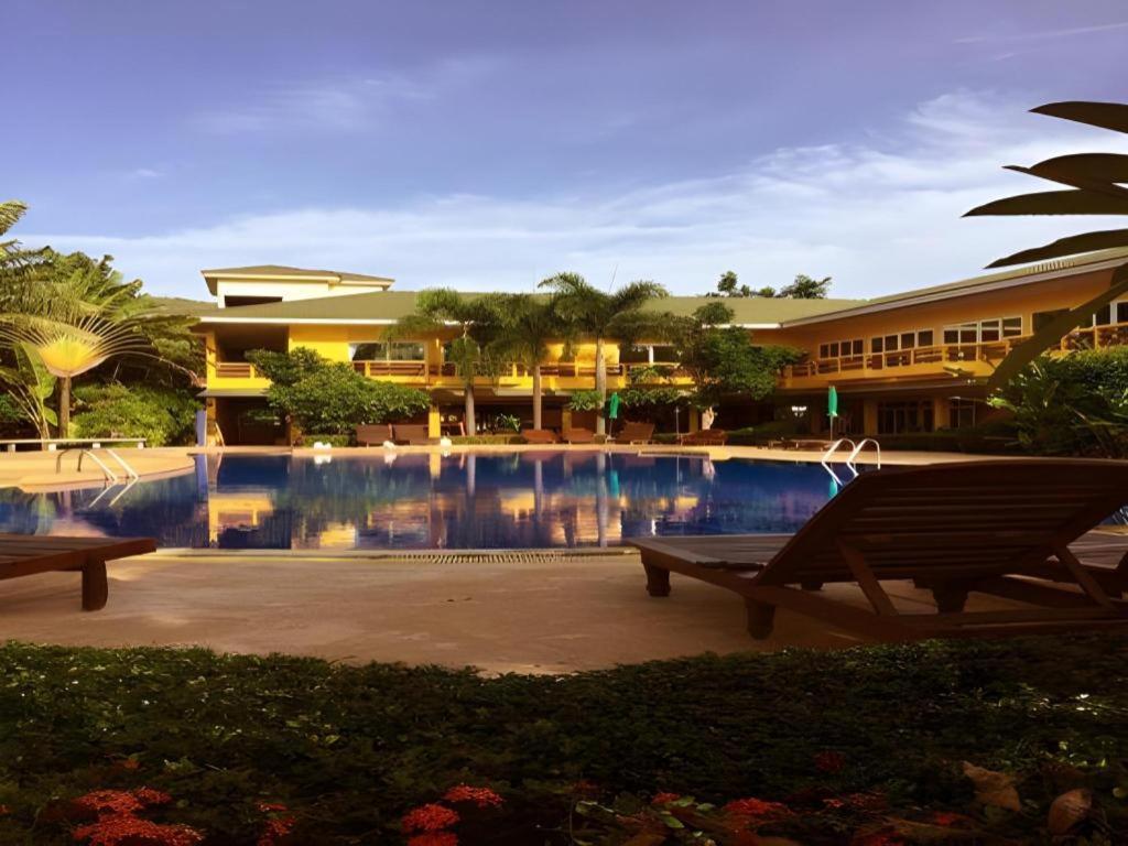 Bacchus Resort 3*