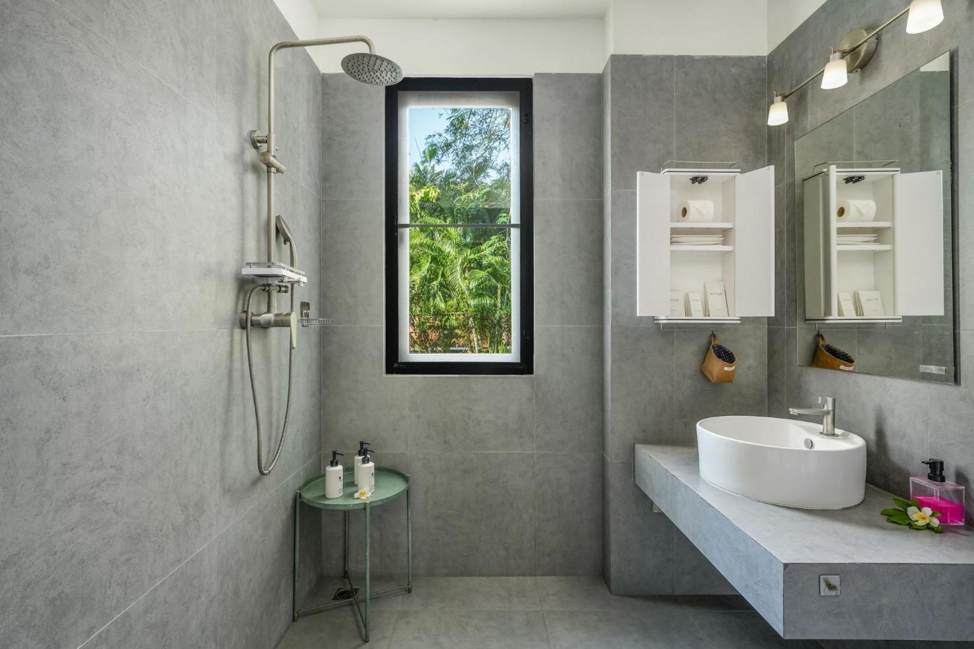 Serene Escape At Blue One - Your Luxurious 3-bed Retreat Awaits Salad Beach