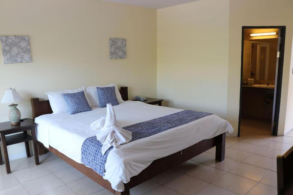 Bacchus Resort