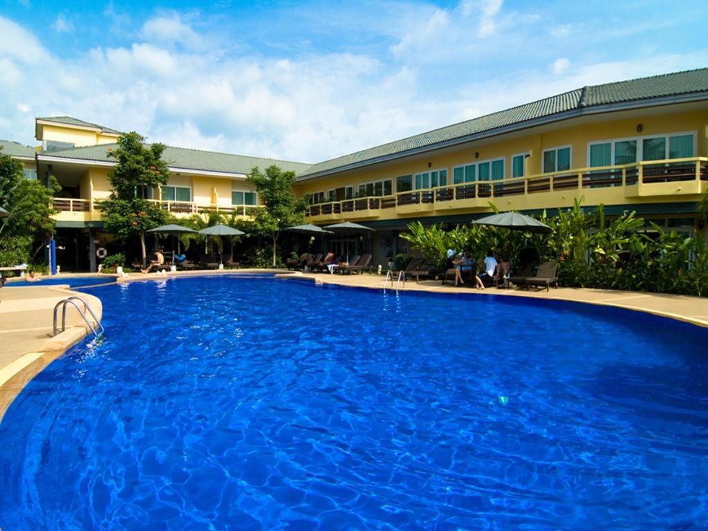 Bacchus Resort