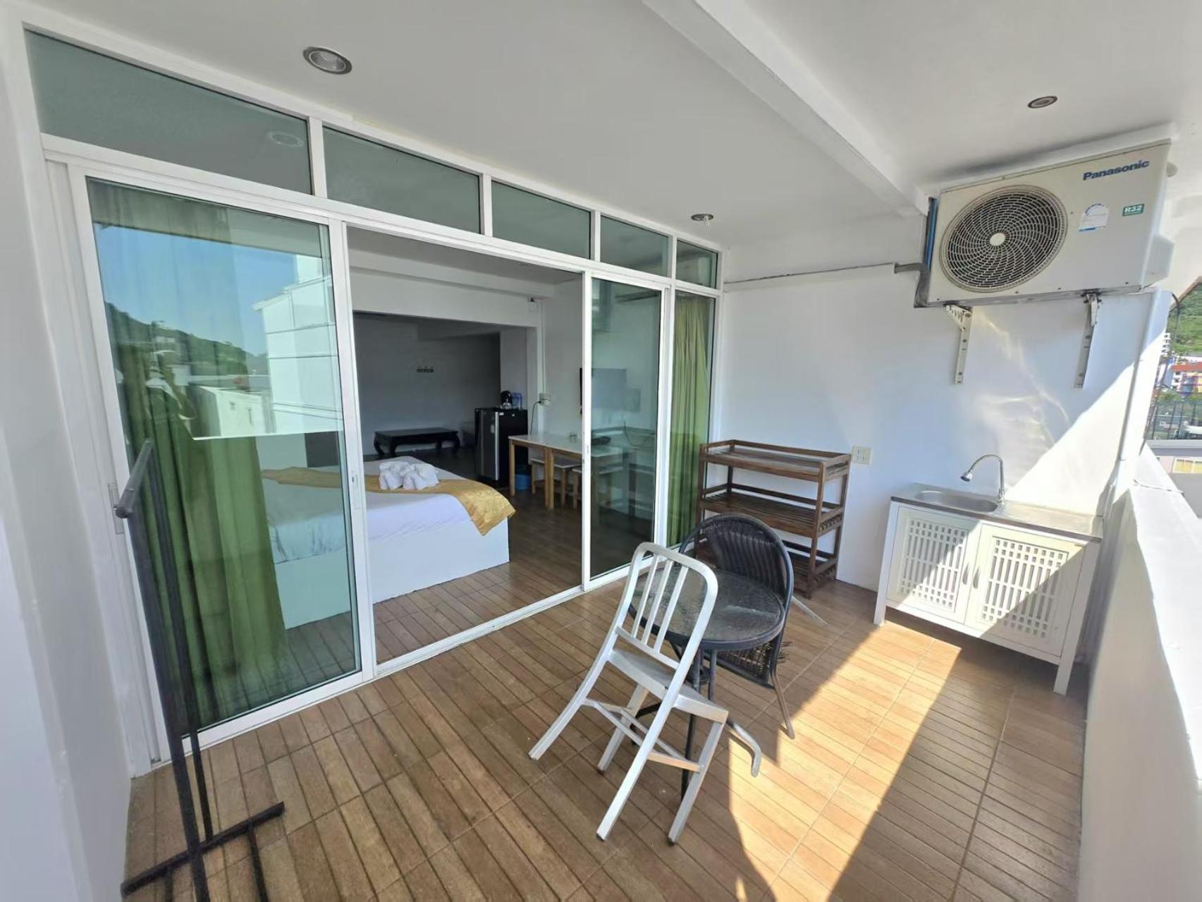 Happy 99 Hotel Patong