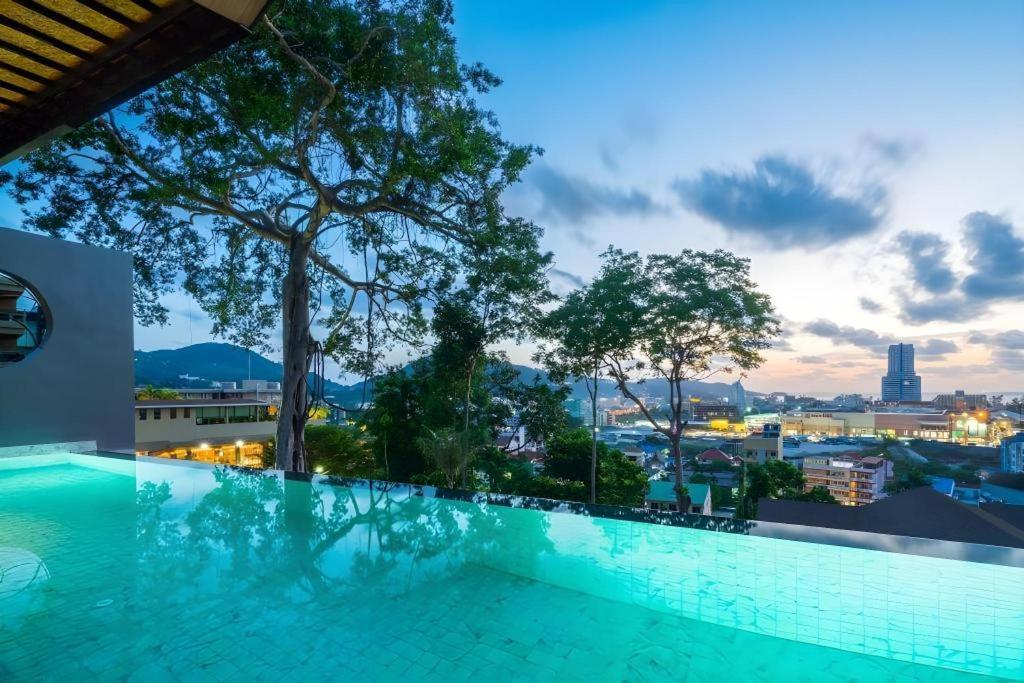 Hotel The Senses Pool Patong