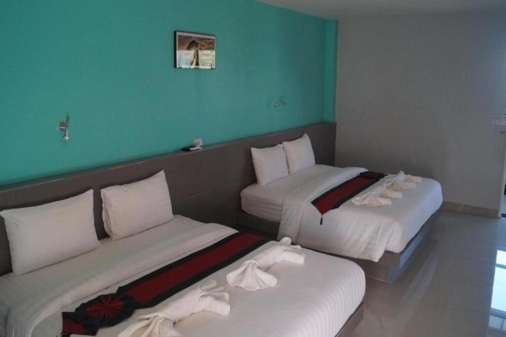 P.f Mansion Hotel 2*