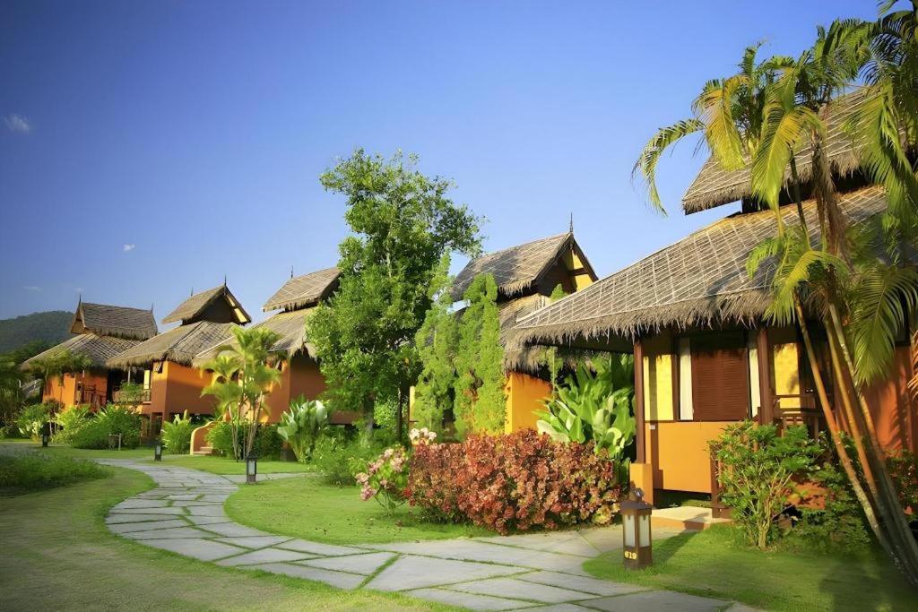 Resort Pai Hotsprings Spa Resort 4*