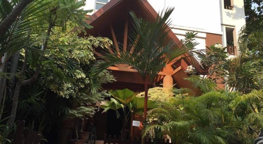 Hotel Chada Thai House 2*