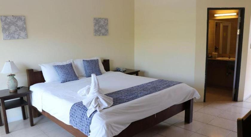 Bacchus Resort