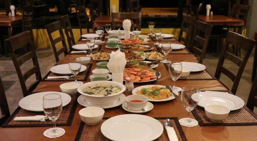 Bacchus Resort