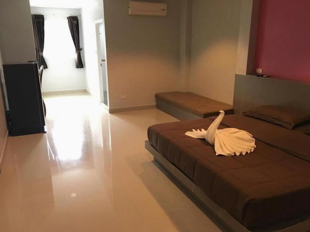 Hotel P.f Mansion 2*