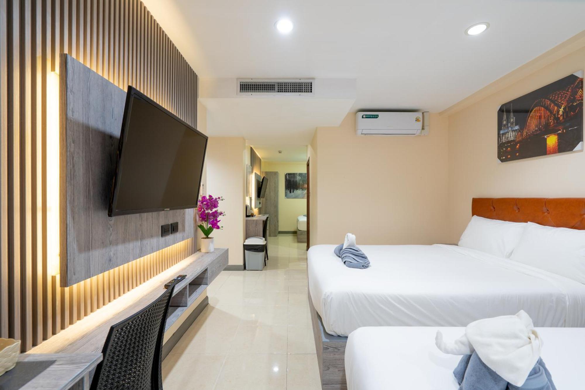 Square One Patong
