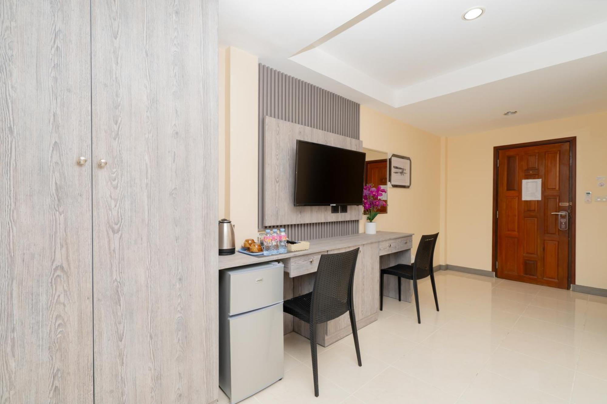 Square One Hotel Patong
