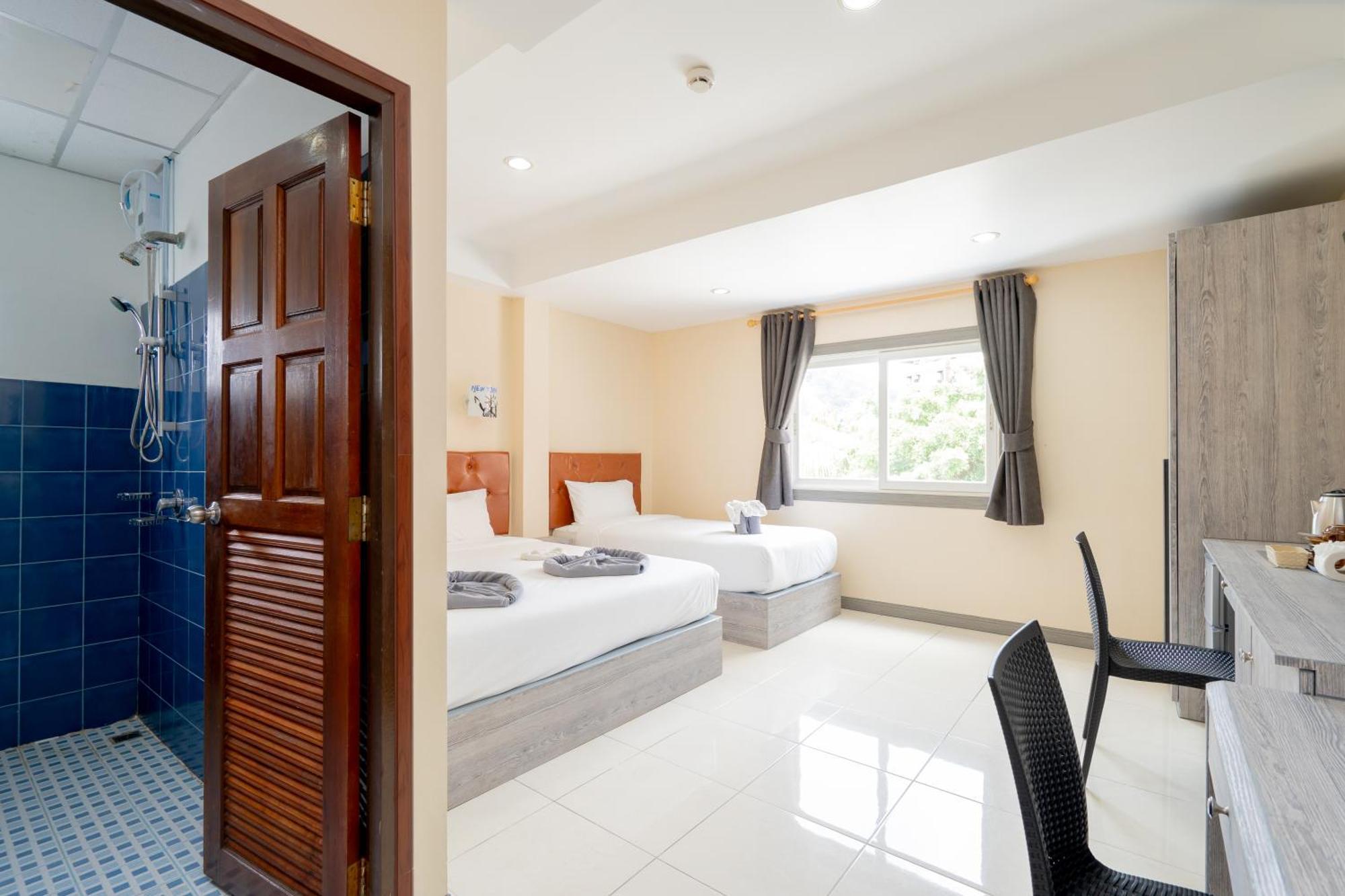 Square One Hotel