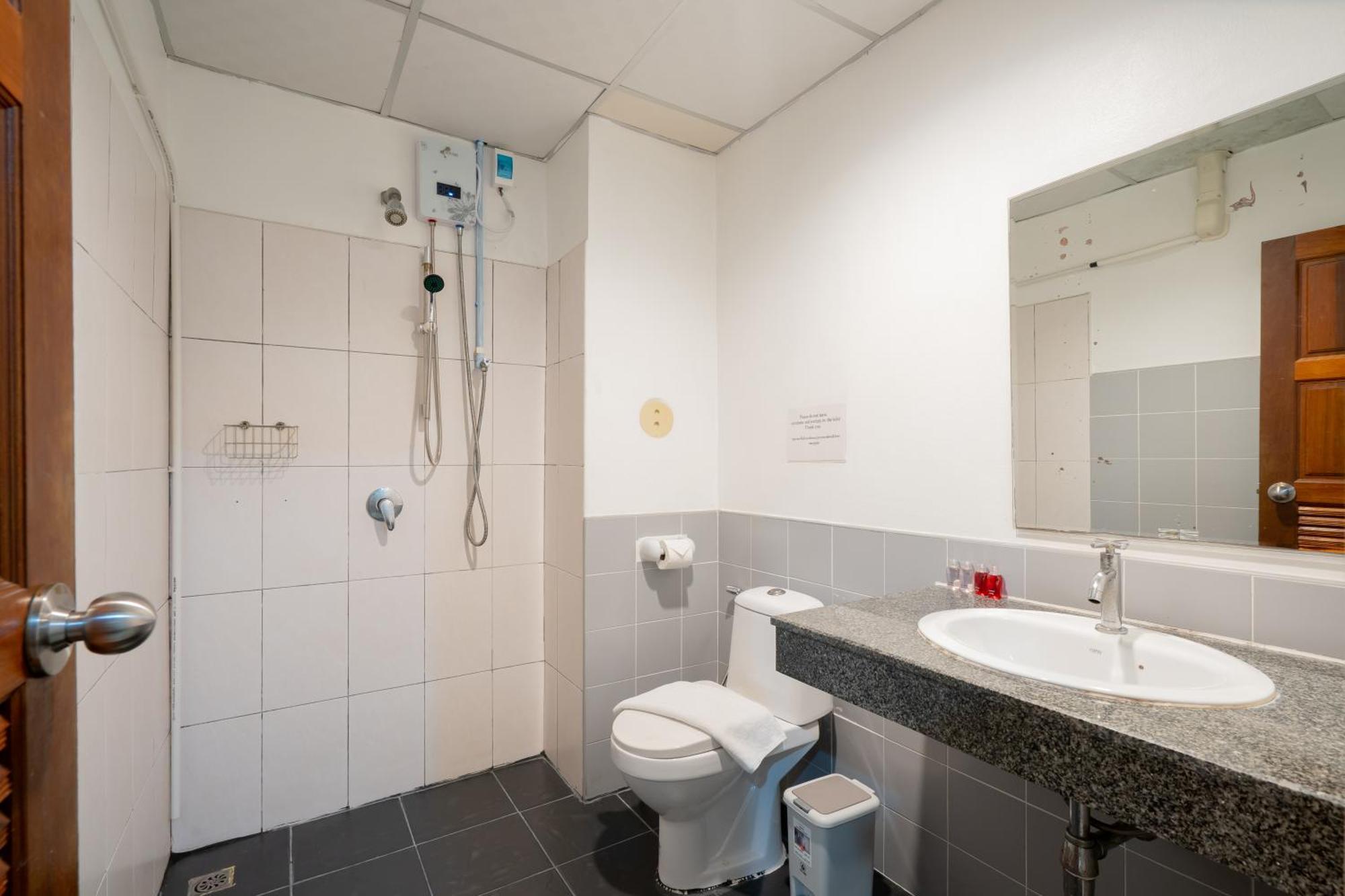 Hotel Square One 3*