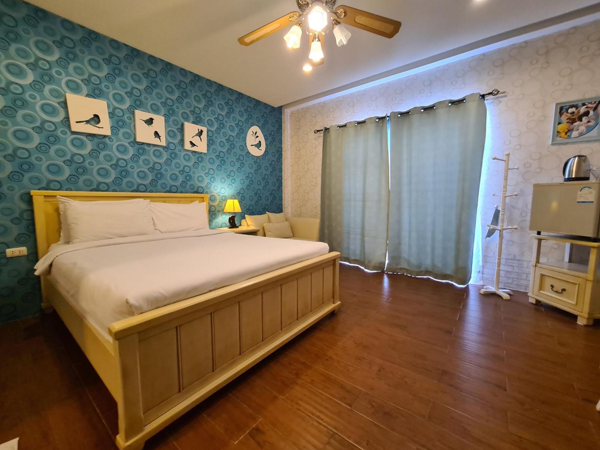 Vanilla Summer Hotel