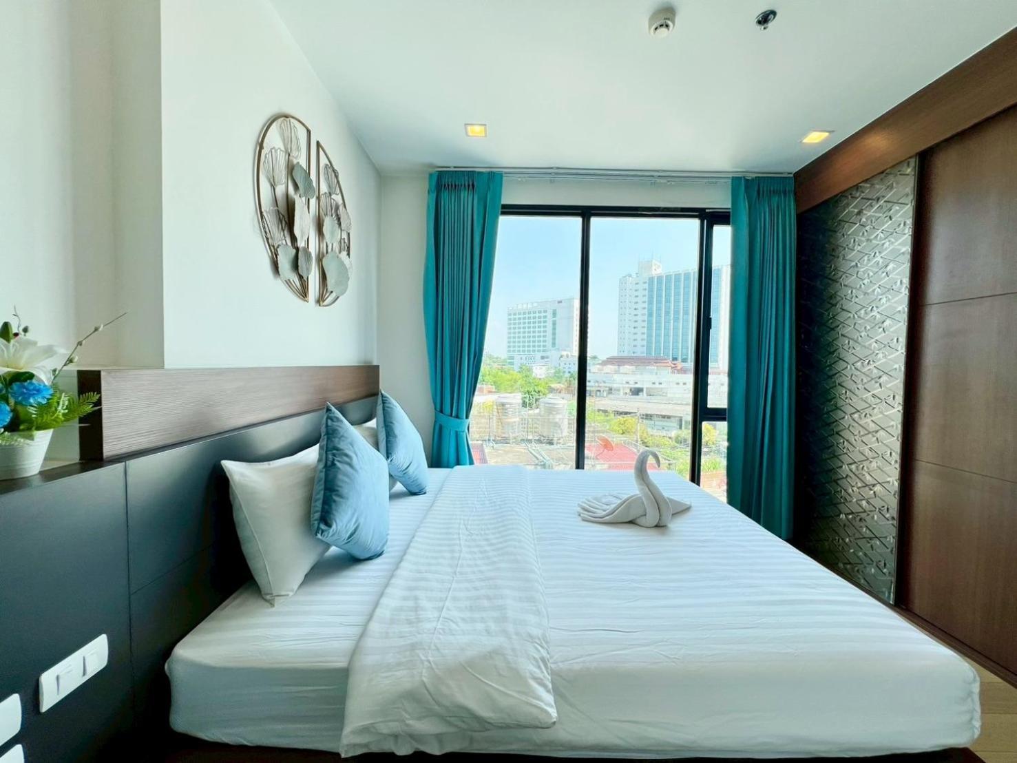 The Astra 2 Bedrooms By Ping Apartment