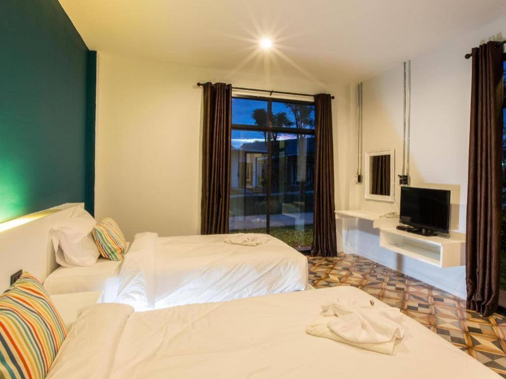 M Boutique 4*