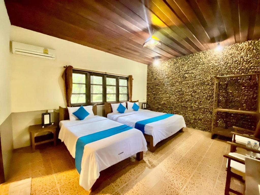 Hotsprings Resort
