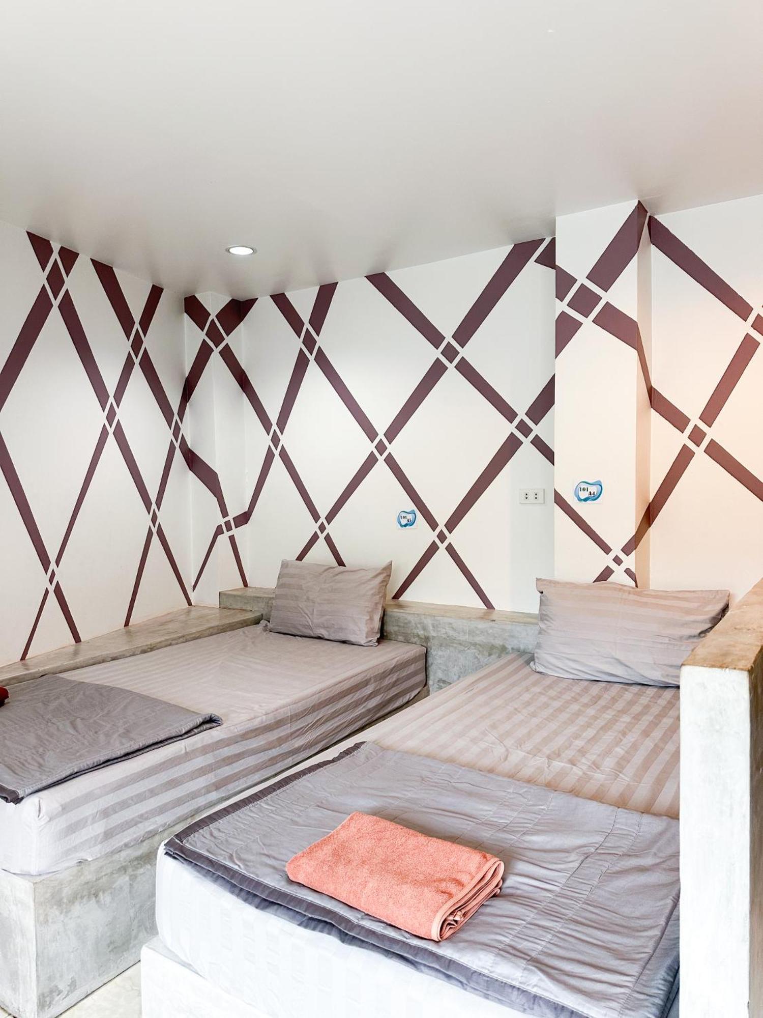 Lucky House Hostel