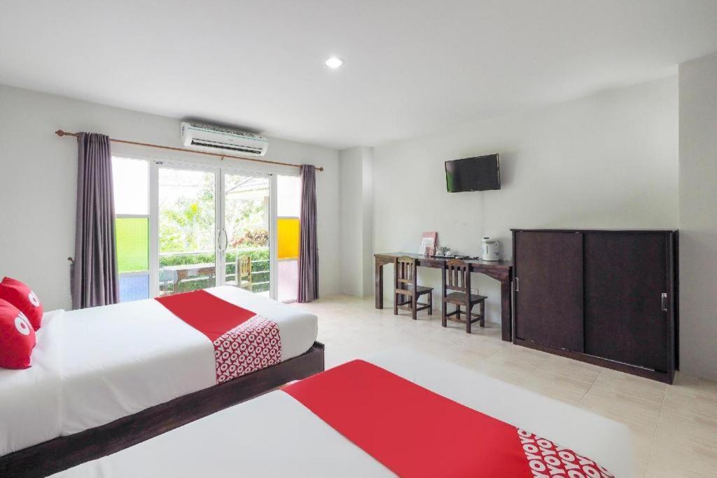 Oyo 920 Saensukkho And 3* Chiang Rai
