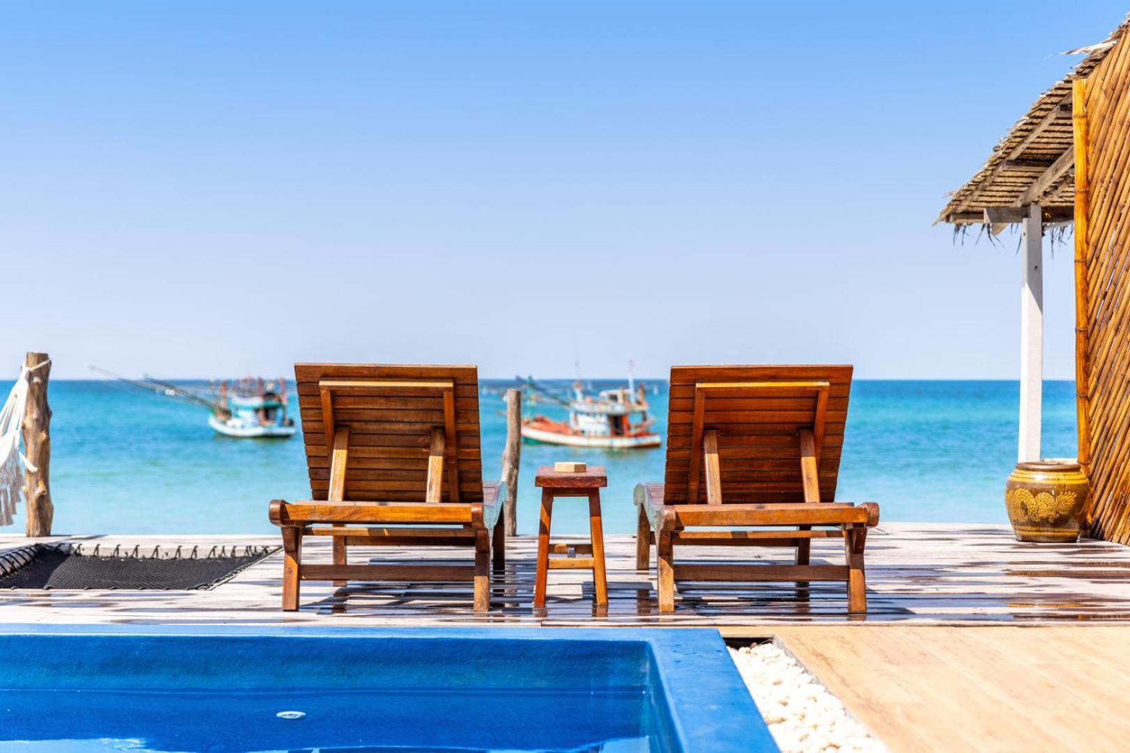 Holiday home Seasalt Beachfront Home, Private Pool, 2 Bedroom House *