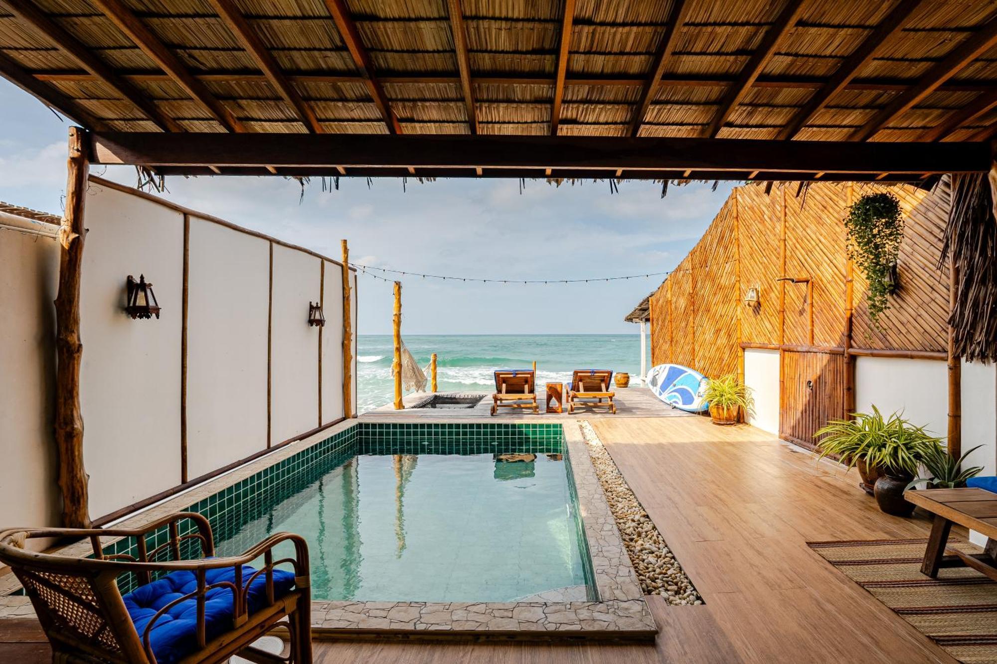 Holiday home Seasalt Beachfront Home, Private Pool, 2 Bedroom House