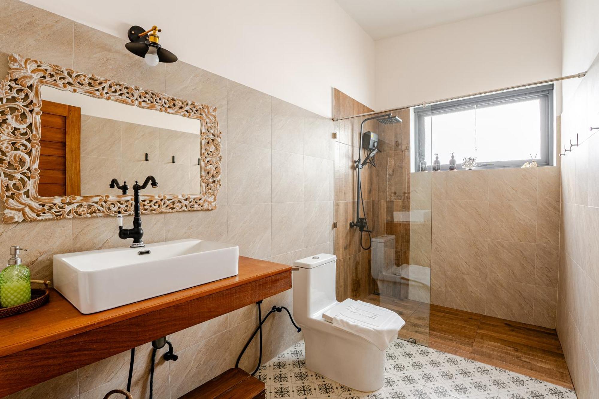 Seasalt Beachfront Home, Private Pool, 2 Bedroom House * Chaloklum