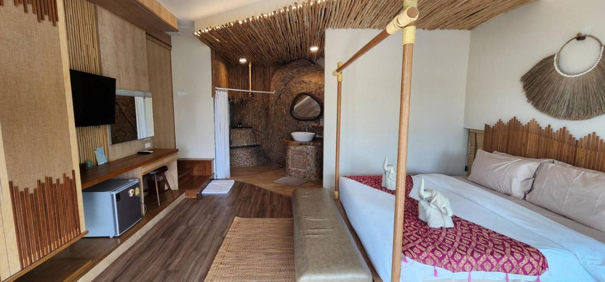 Resort The Rock Samui Beachfront - Sha