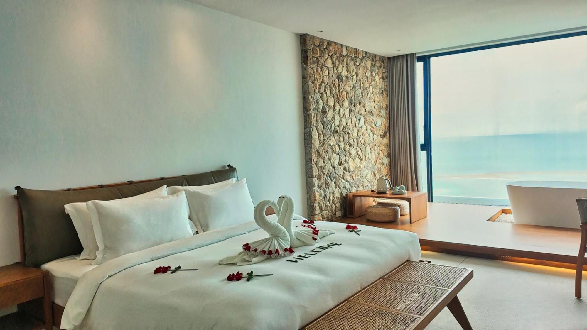 Anzhu Seamate Samui Villa *