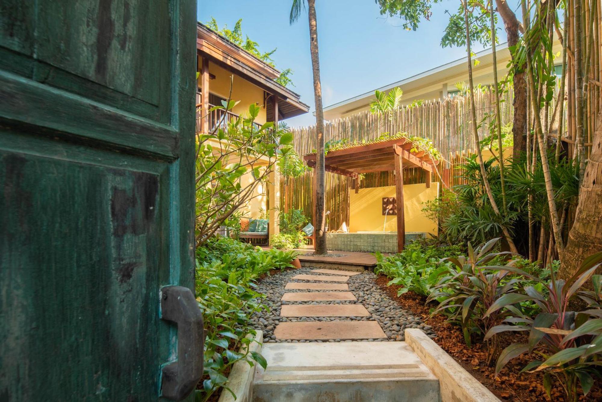Buri Rasa Village Samui Resort 4*