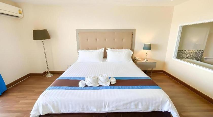 Blue Wave Resort