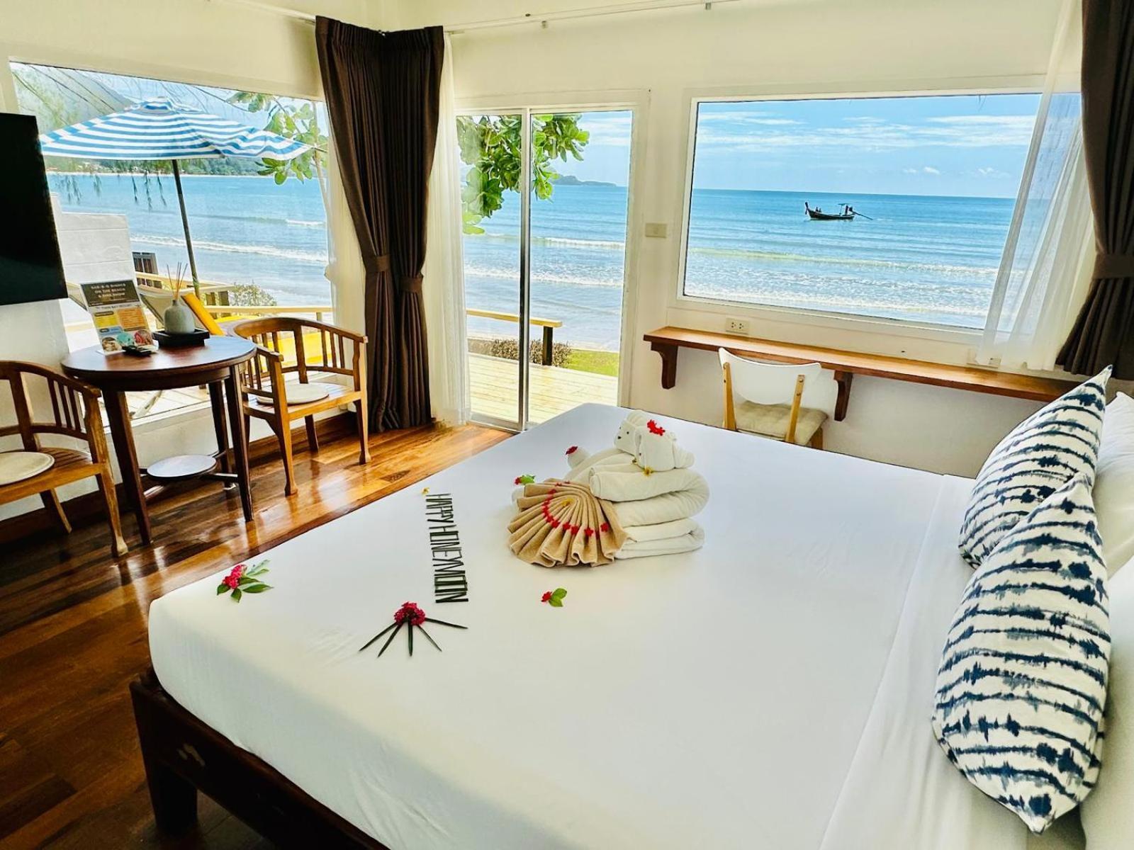Twin Bay Koh Lanta